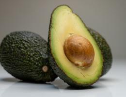 One Avocado per Day as Part of Usual Intake Improves Diet Quality: Exploratory Results from a Randomized Controlled Trial
